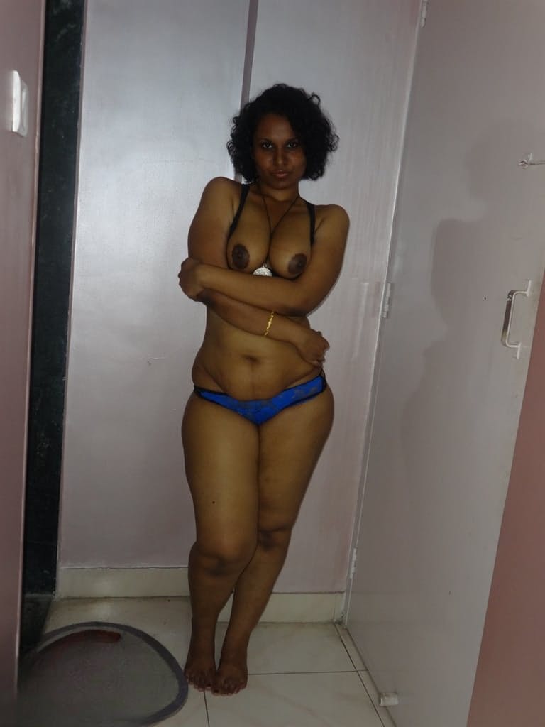 Chubby Desi solo girl releases her tits from bra before flashing some ass