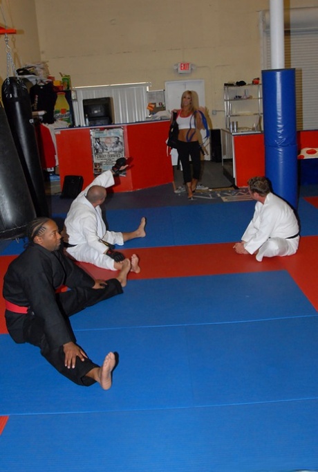 Martial arts workout ends up with sex with famous busty milf