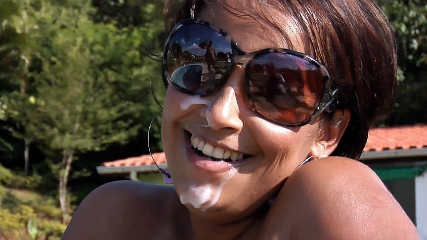 Brazilian MILF Darlene gets her plump booty banged near the pool