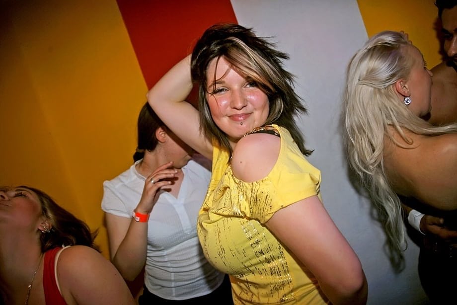 Slutty amateur gals showcasing their blowjob skills at a crazy party