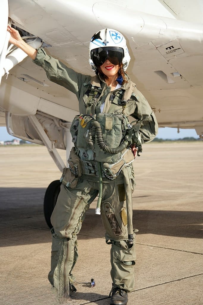 Sizzling mature babe Roni strips from military air force uniform
