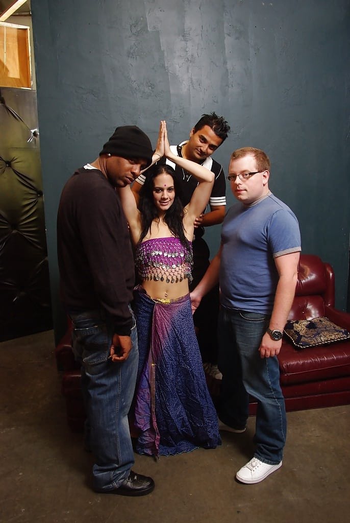Indian slut Vanita Sakala has some hardcore fun with three guys