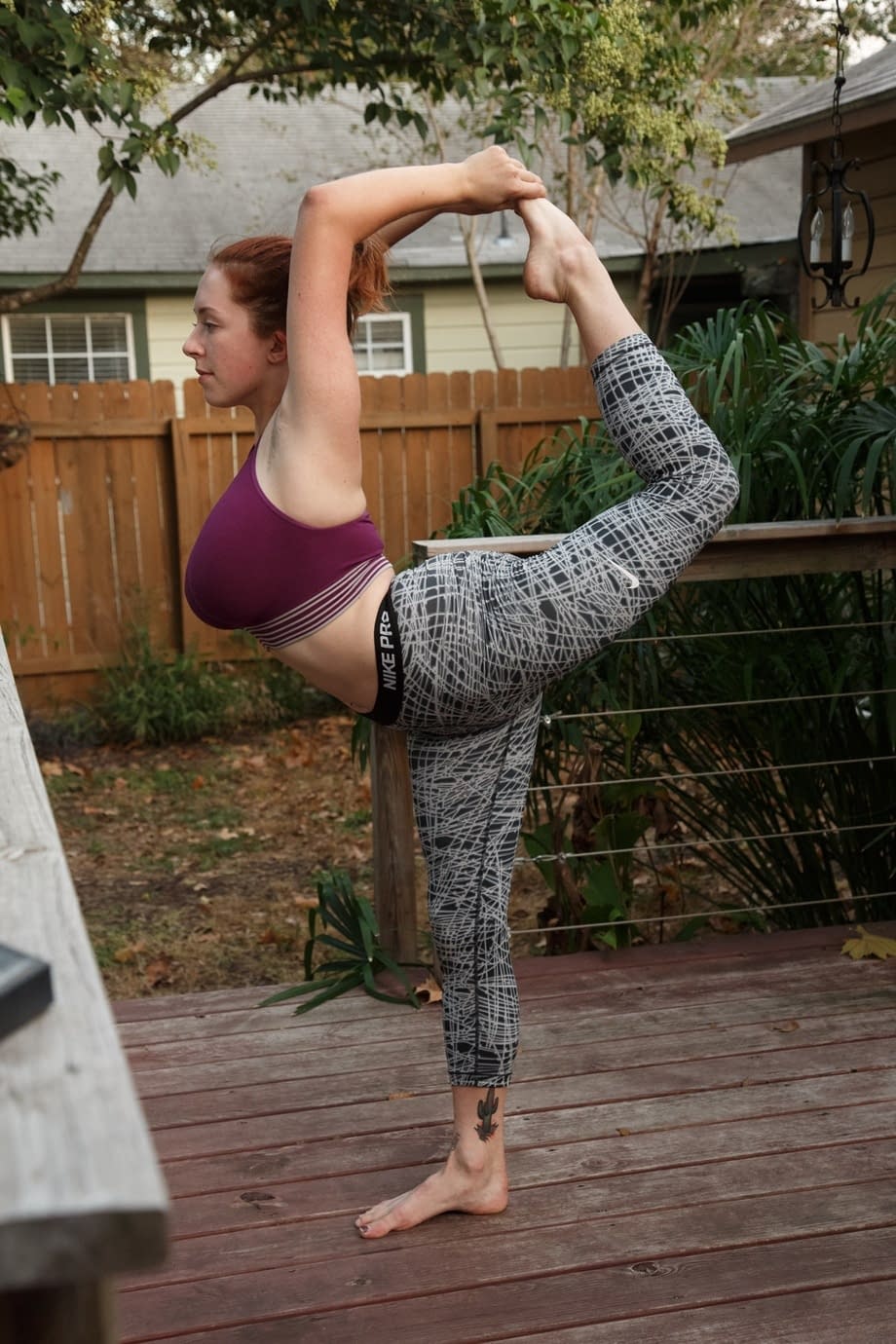 Huge boobed teen Kelsey Berneray draws on her curvy body after a yoga class