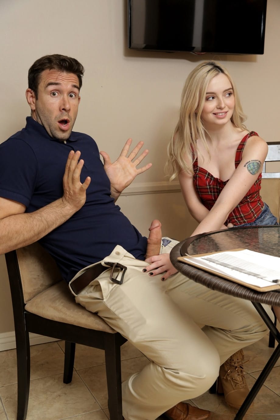 Skinny teen Lexi Lore gets orally pleased, fucked & jizzed by her stepdad