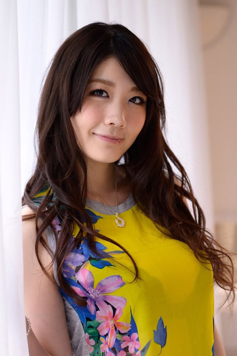 Japanese model Rie Tachikawa sports a creampie after sex with a black man