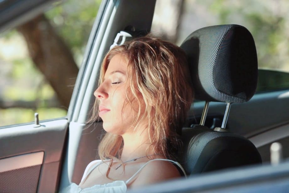 Young blonde Chastity Lynn gives a public blowjob to her man in the car