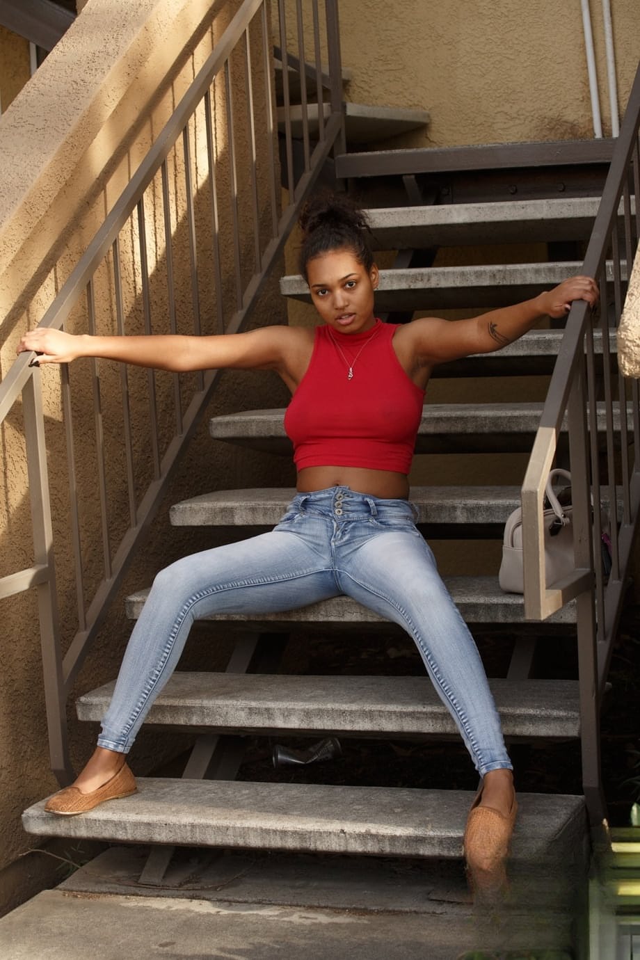 Ebony girlfriend Noelle Monique shows off her juicy booty & boobs in public