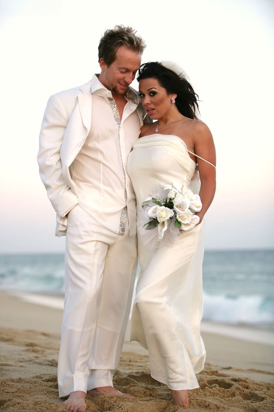 Latina bride Siena West sharing new hubby's dick with bestie Kelly Madison