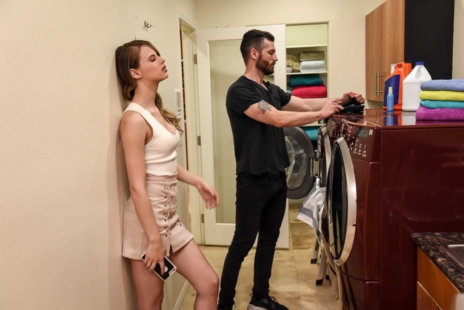 Horny American female Jillian Janson seduces the washing machine repairman