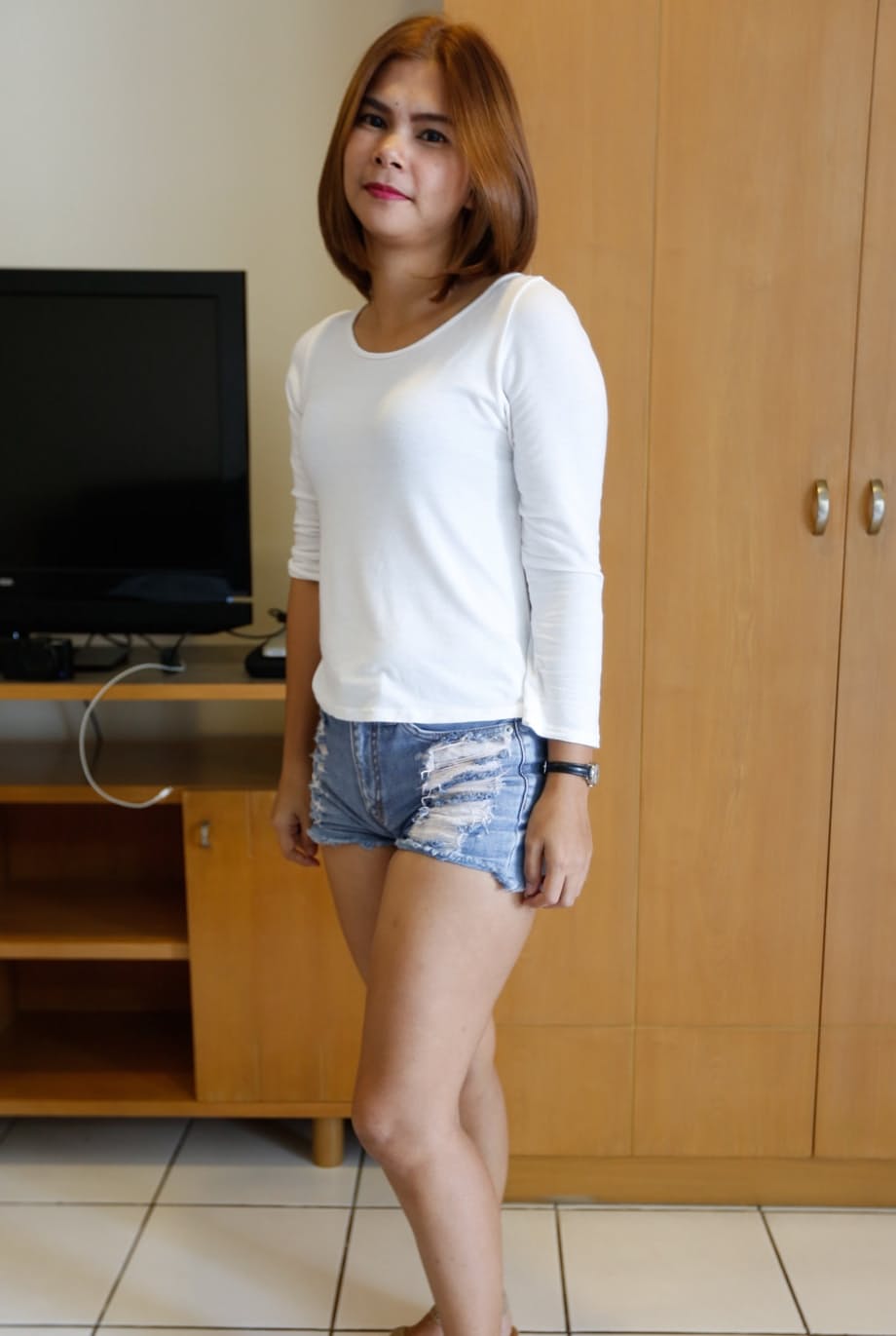 Pretty Thai babe with tiny tits Tam enjoys a strong penis in her trimmed pussy