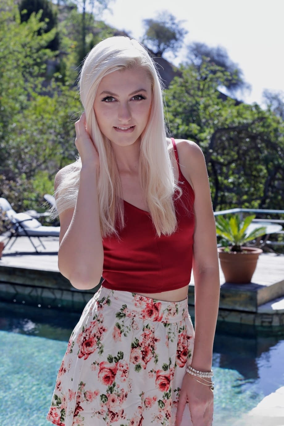 Pale blonde teen Alexa Grace flaunts tanned petite ass outdoors & spreads lips