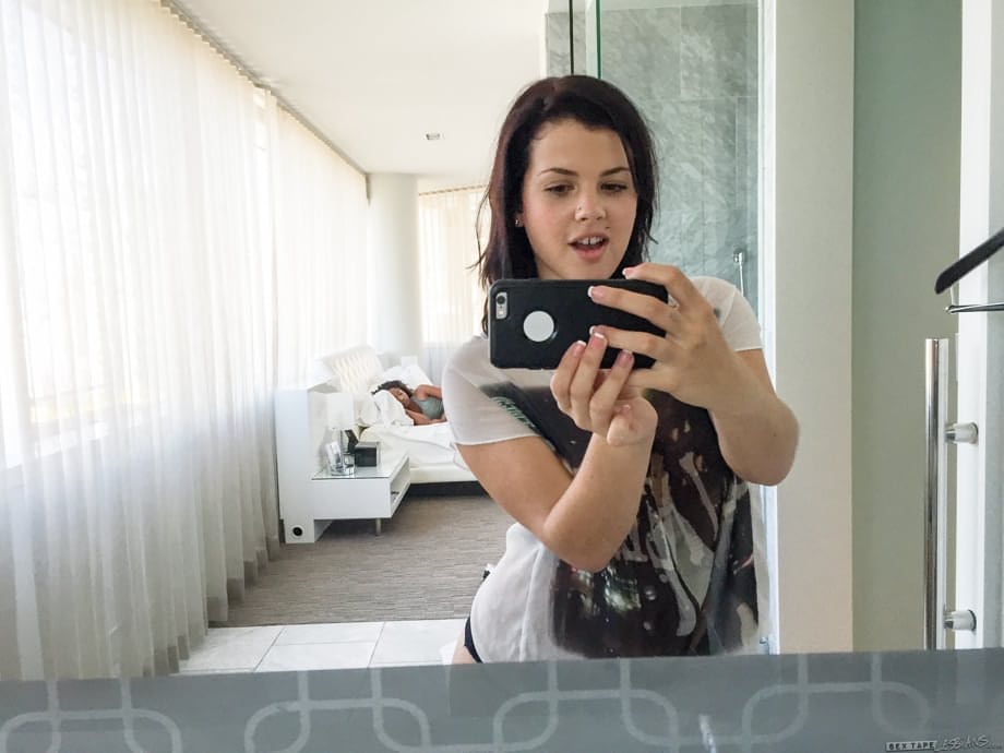 Black and white girls take selfies during interracial lesbian sex