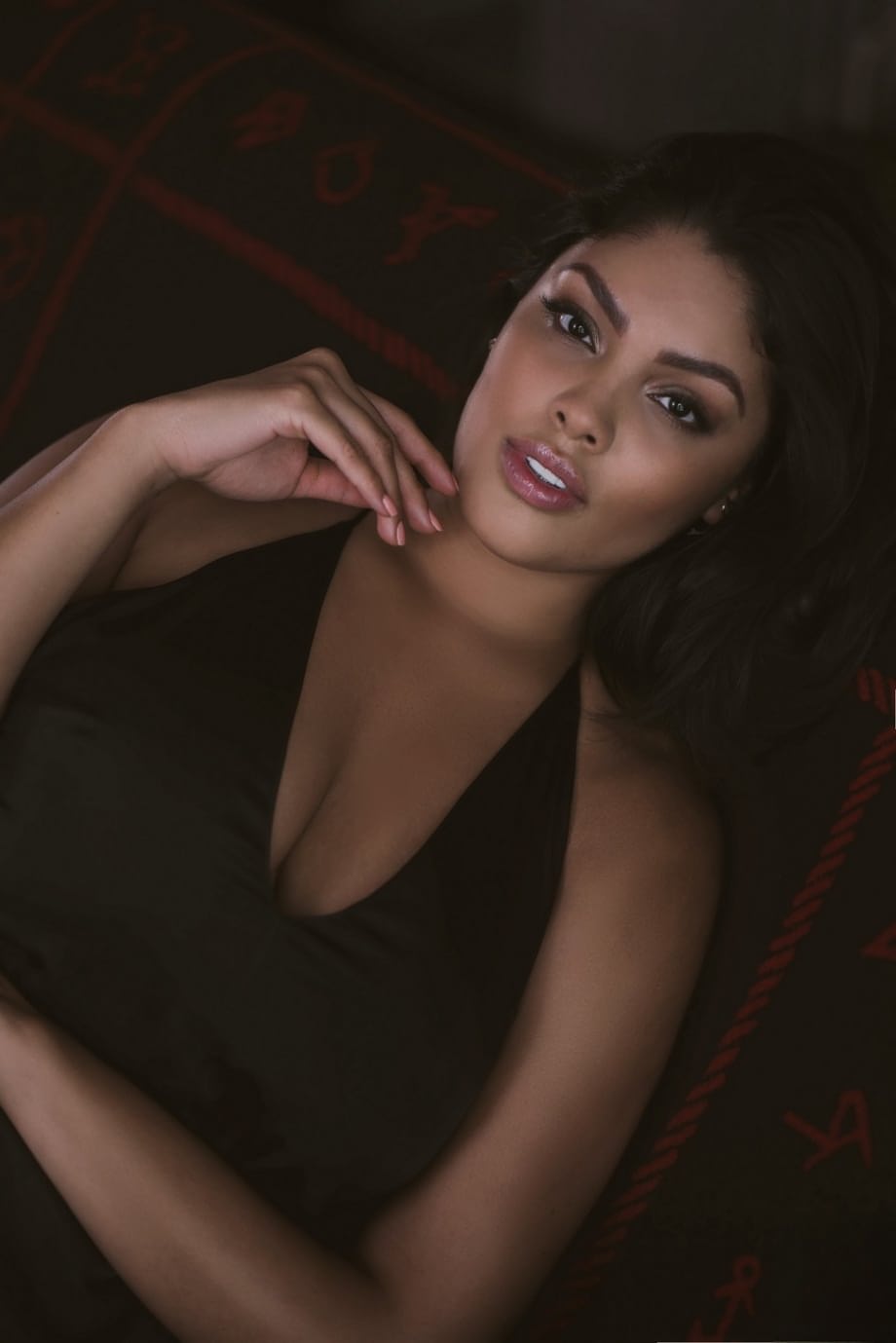 Stunning Mexican babe with big tits Jocelyn Corona showing off at her house