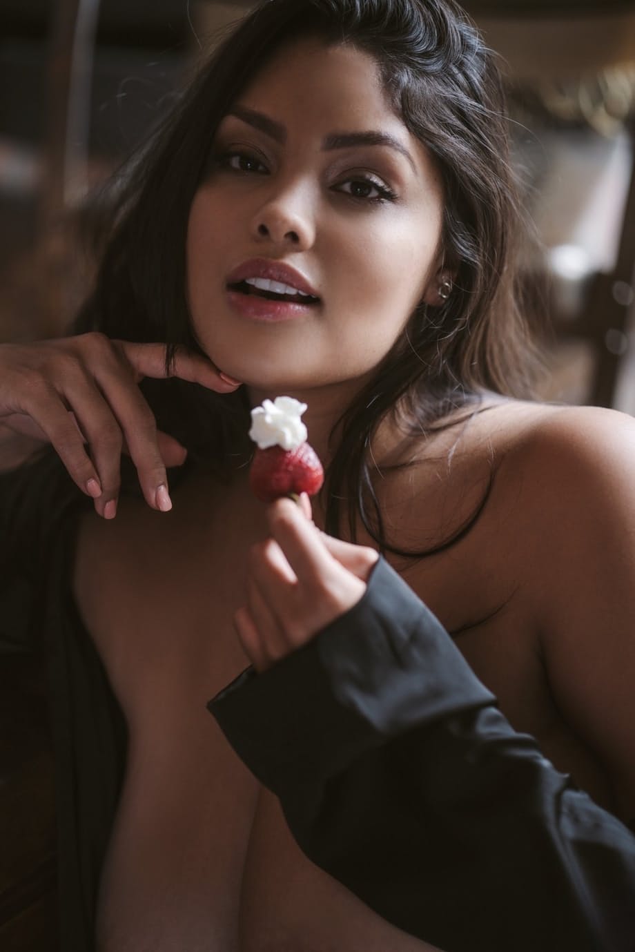 Stunning Mexican babe with big tits Jocelyn Corona showing off at her house