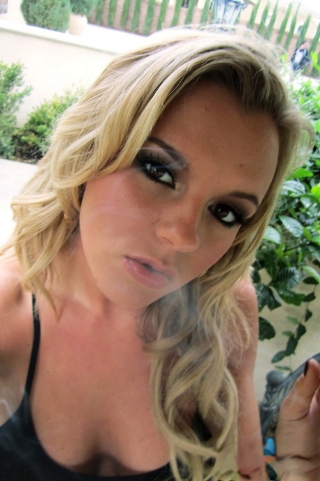 Hot blonde Bree Olson flaunts her huge tits & sexy ass anywhere & everywhere