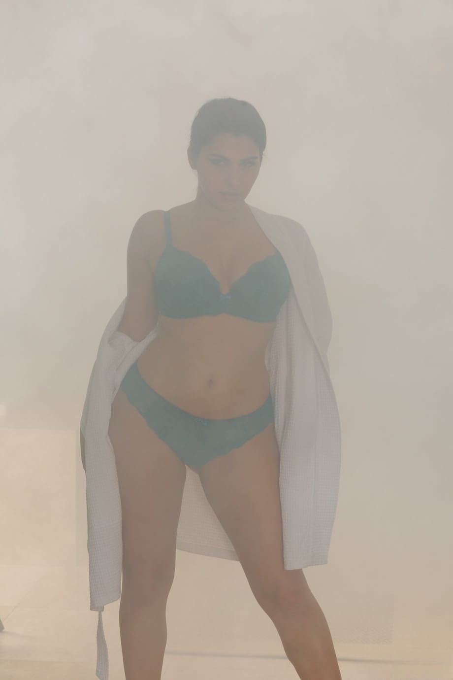 Steamy masseuse Valentina Nappi disrobes to show natural tits & curvy big ass