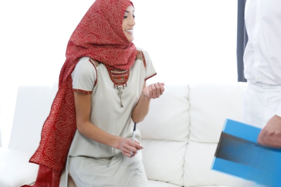 Hijab wearing babe and her dark haired friend getting horny with hot dude