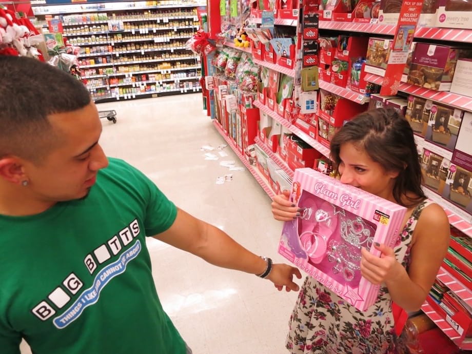 Tiny Latina Chi chi Medina gets picked up shopping for a hardcore pussy bang