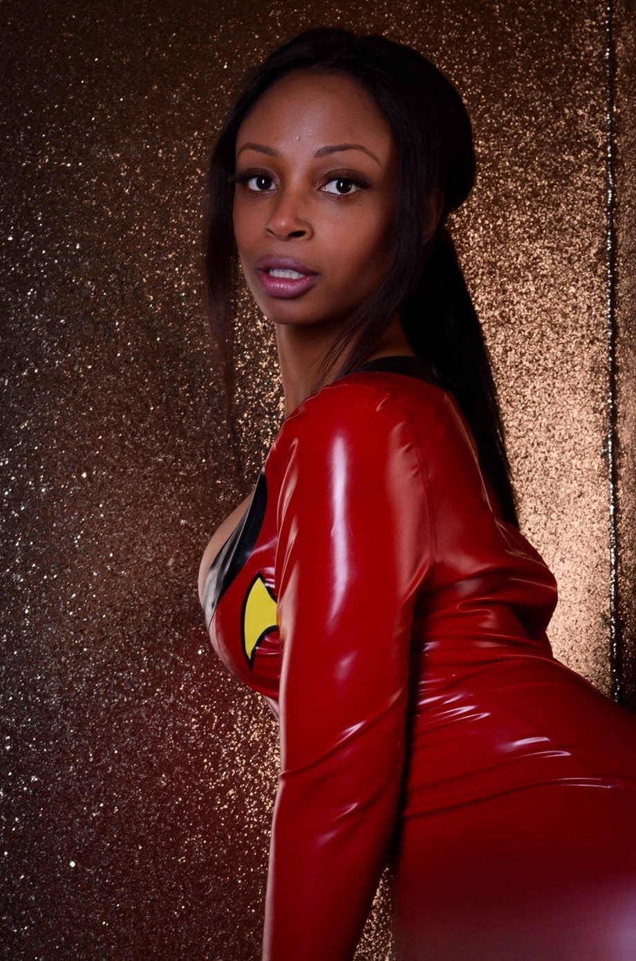 Ebony beauty Lola Marie sucks on a tentacle while cosplaying before fapping