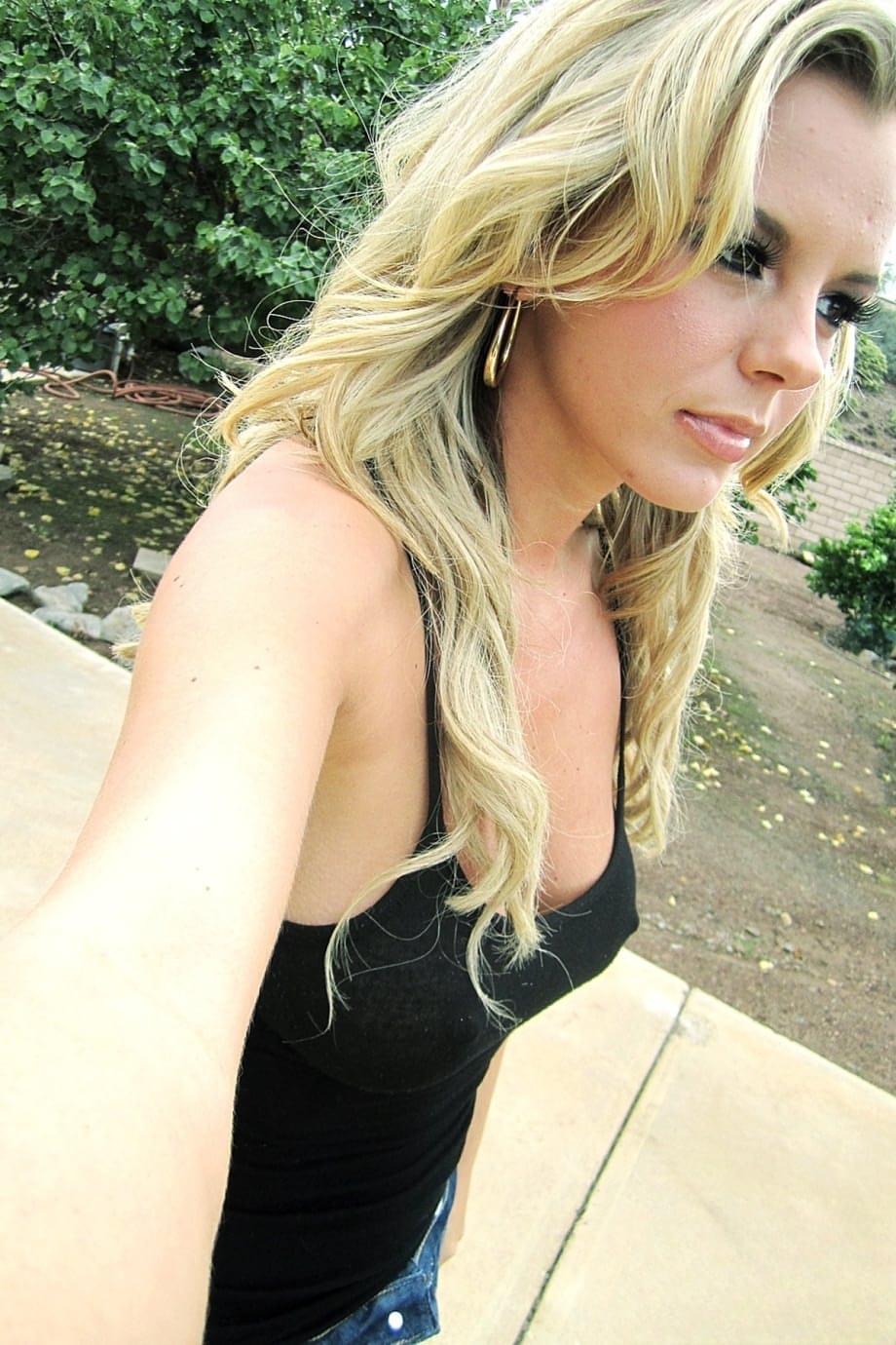 Porn pics give possibility to see spectacular Bree Olson behind the scenes