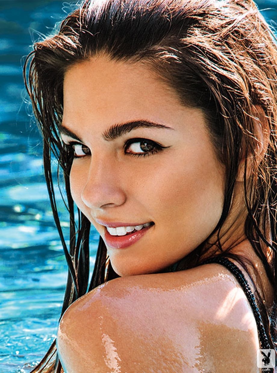 Tall brunette Jessica Ashley gets all wet and horny at the pool