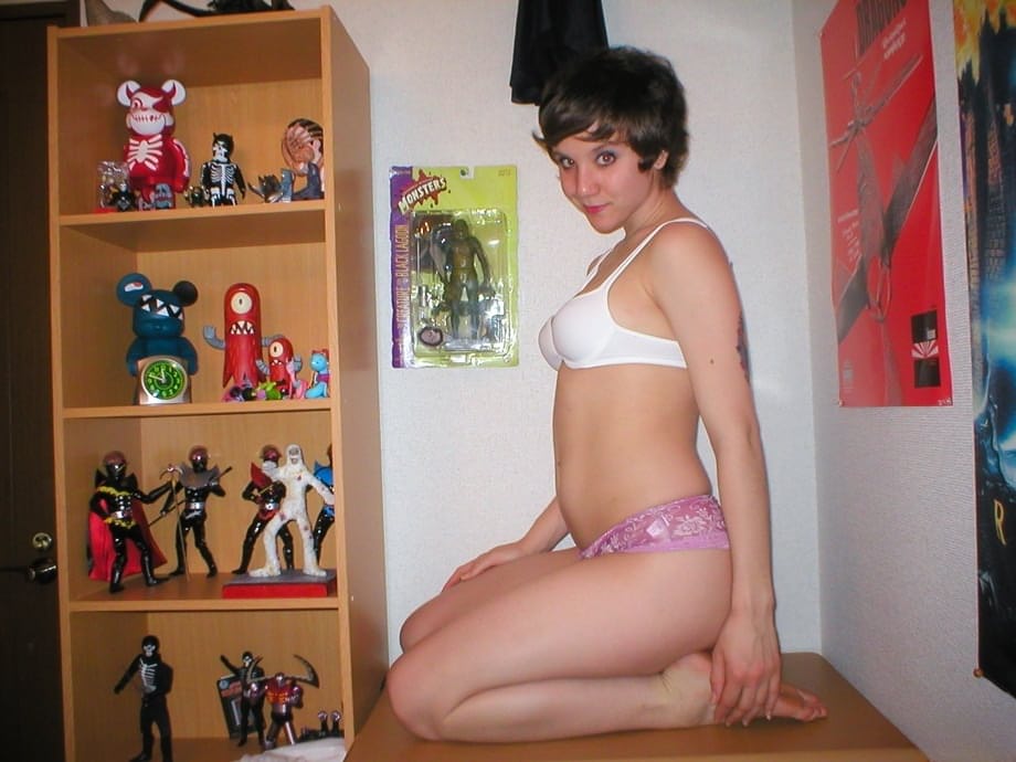 Pretty short-haired schoolgirl surprises with nude pics taken by herself