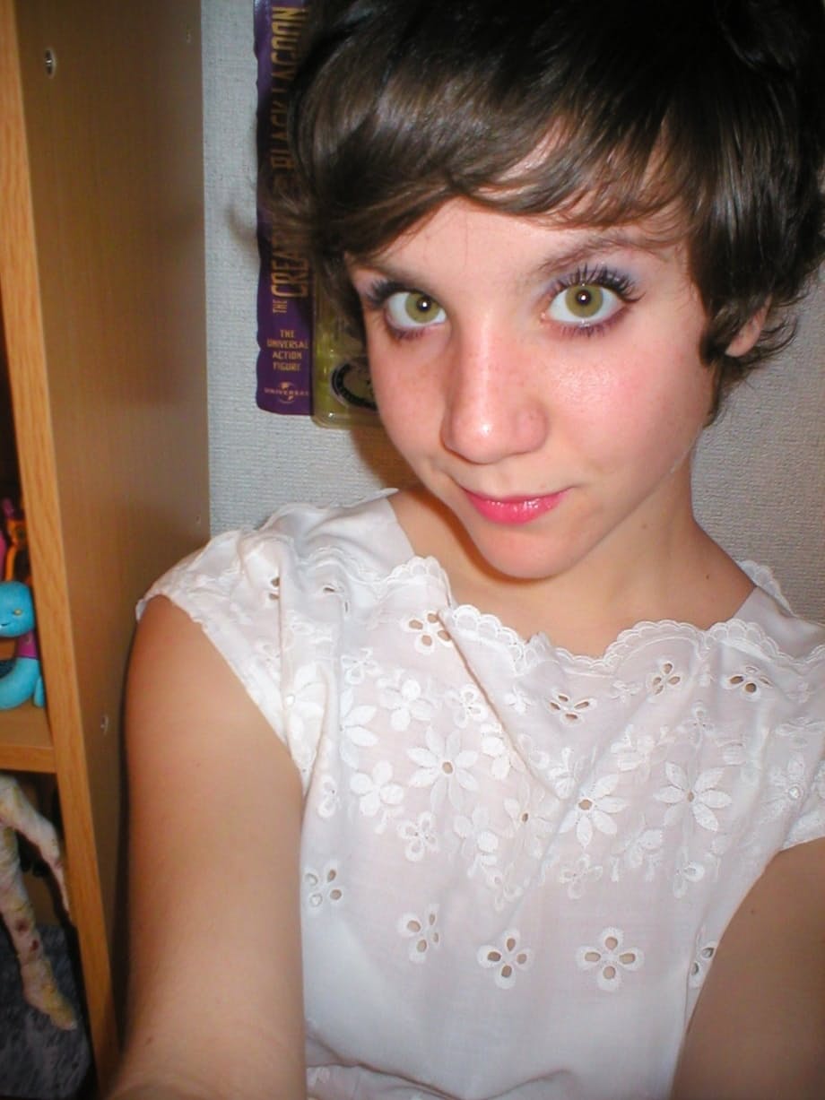 Pretty short-haired schoolgirl surprises with nude pics taken by herself