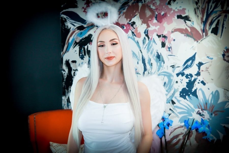 Angelic blonde with big tits Dylann Vox gets fucked on the couch by her hunk