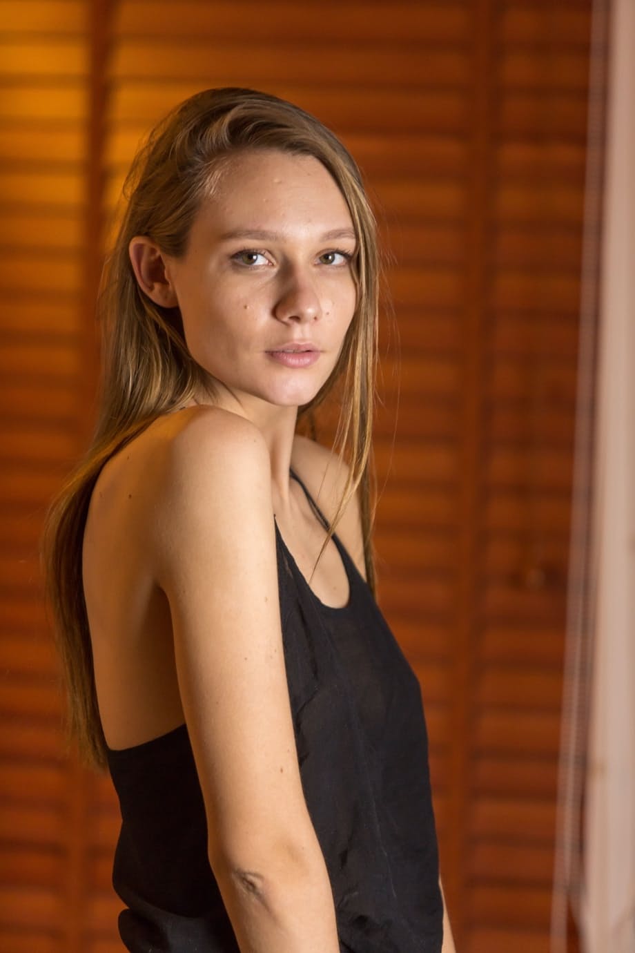 Comely teen Mirabella is in mood to touch her bald cunny with pinwheel