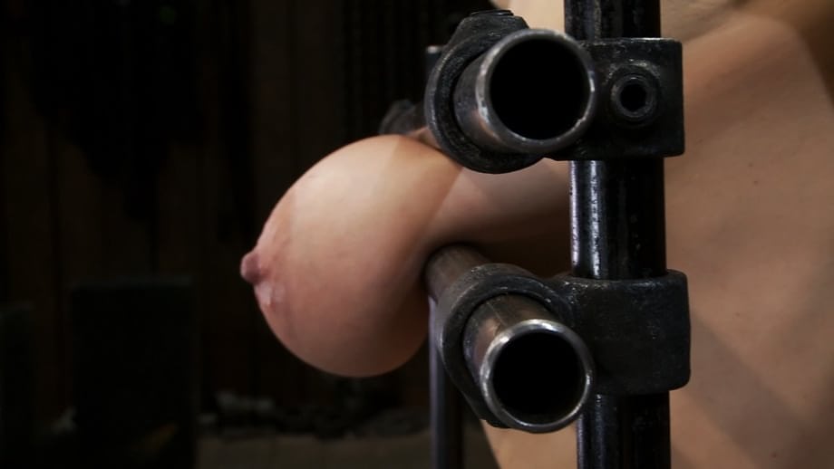 Amateur Alia Janine gets bound in metal bondage & blindfolded