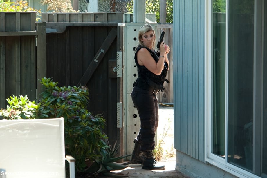 Buxom MILF officers Sara Jay & Ava Devine raid the home of ruthless drug lords