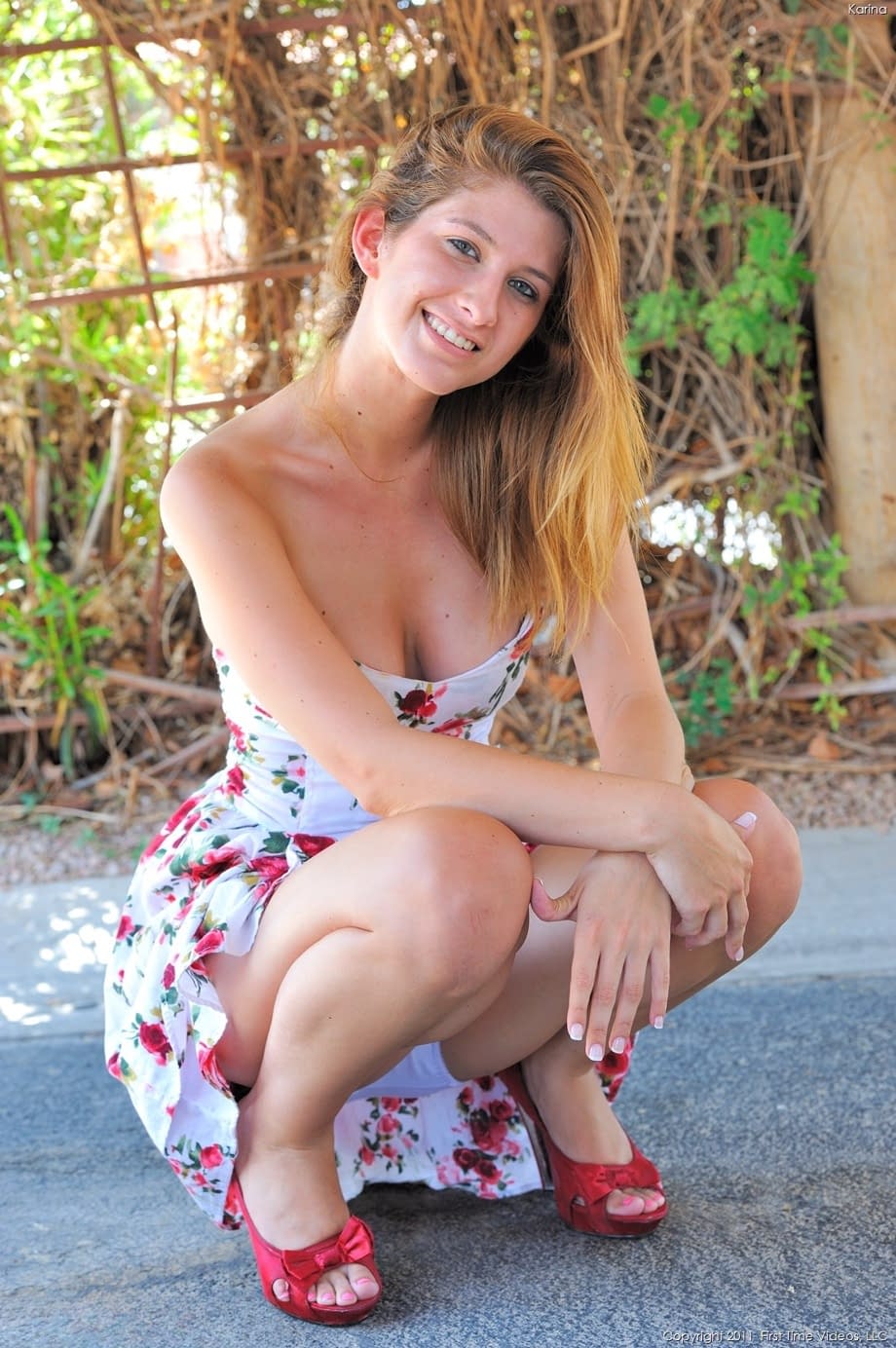 All-natural babe Karina shows her tits and masturbates with a toy in public