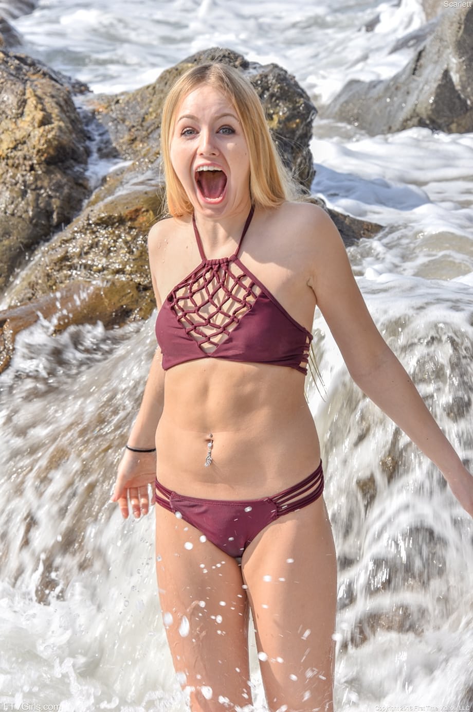 Blonde teen Scarlett masturbates at home after revealing her holes in public