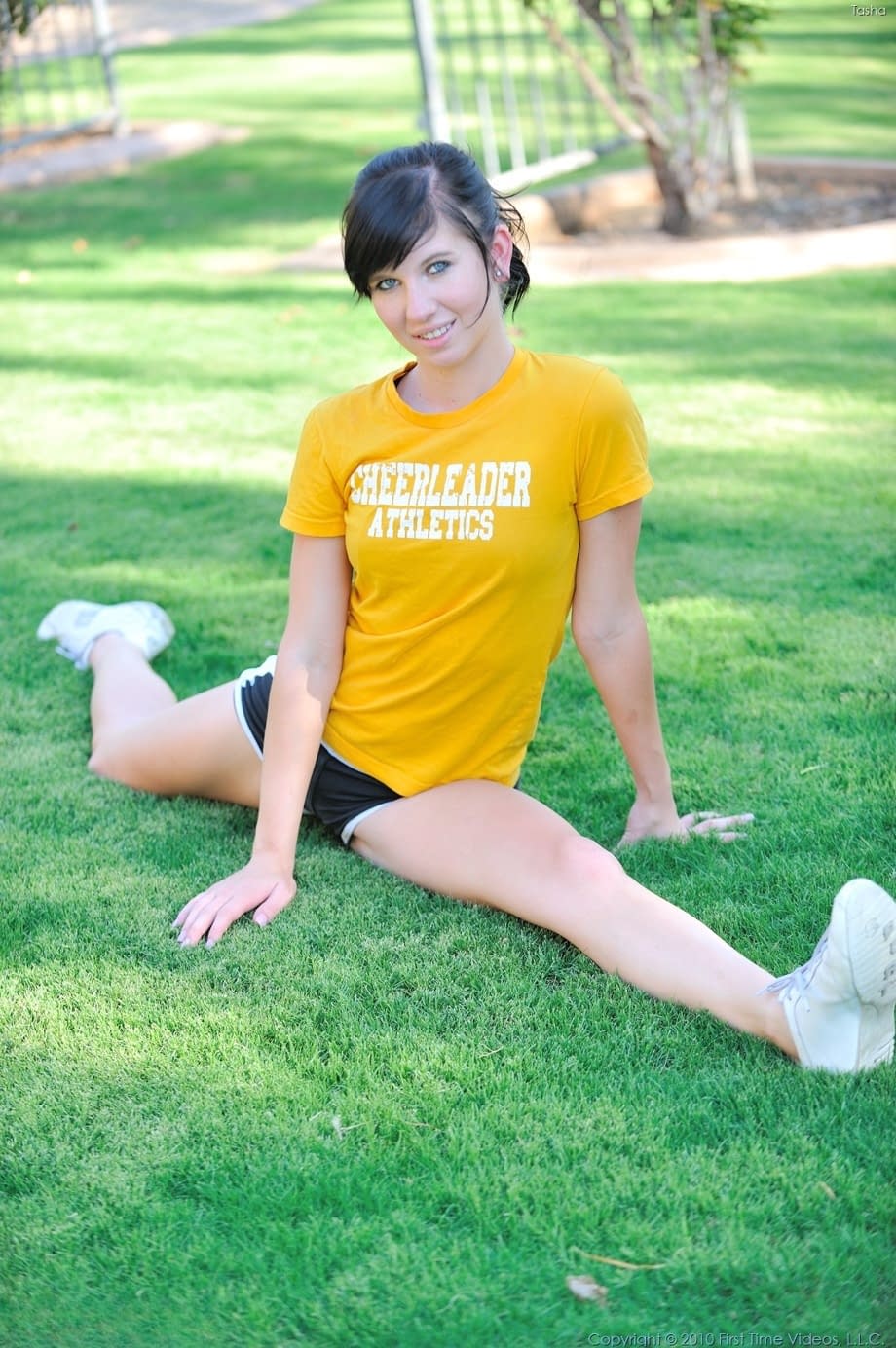 Naughty babe Tasha fists herself & sits on a cone dildo after a kinky workout